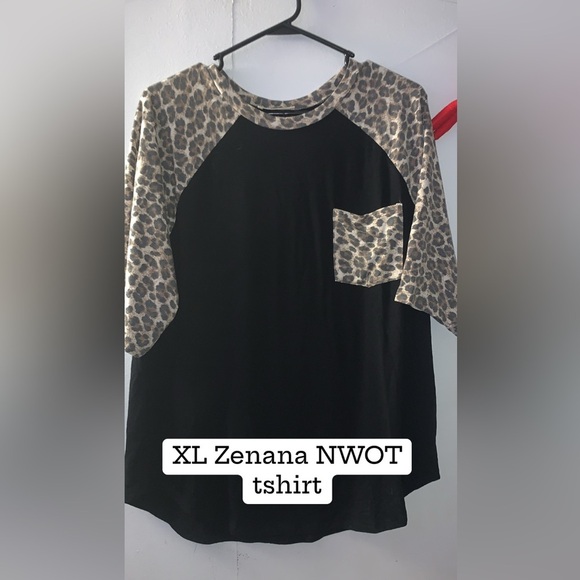 Zenana Outfitters Tops - XL womens NWOT zenana shirt